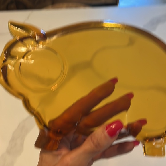 Vintage Tiara by Indiana Glass Snack Plate Pig Shaped Amber Glass - Picture 4 of 5